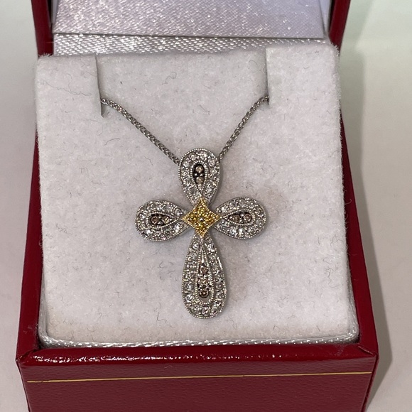 Solid 14K White Gold Natural Diamond Colors Religious Cross Pendant Necklace - Picture 10 of 17